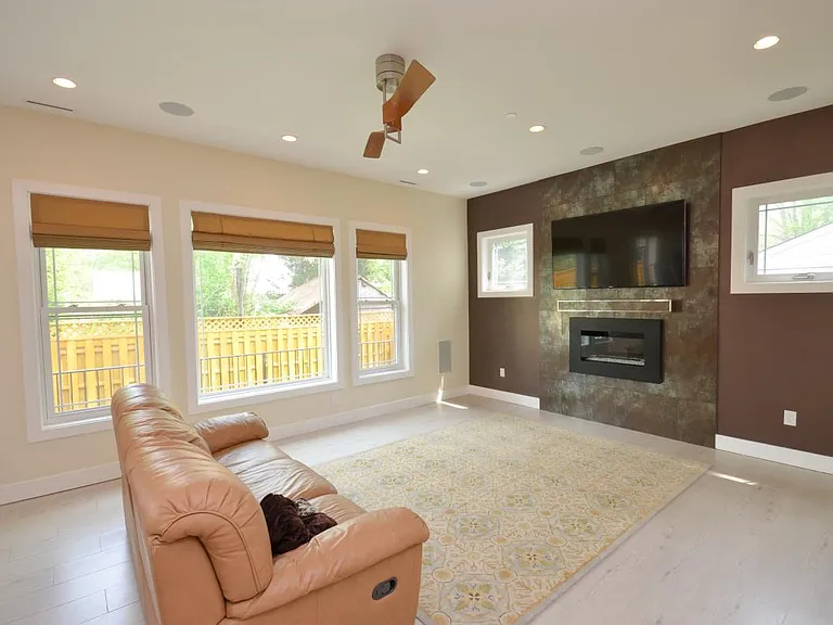 10023 Clue Dr — Photo 37