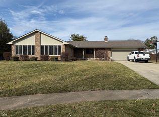 3642 Deerfield Pl, Columbus, IN 47203