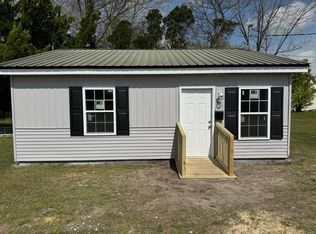 102 Chesterfield St, Tarboro, NC 27886