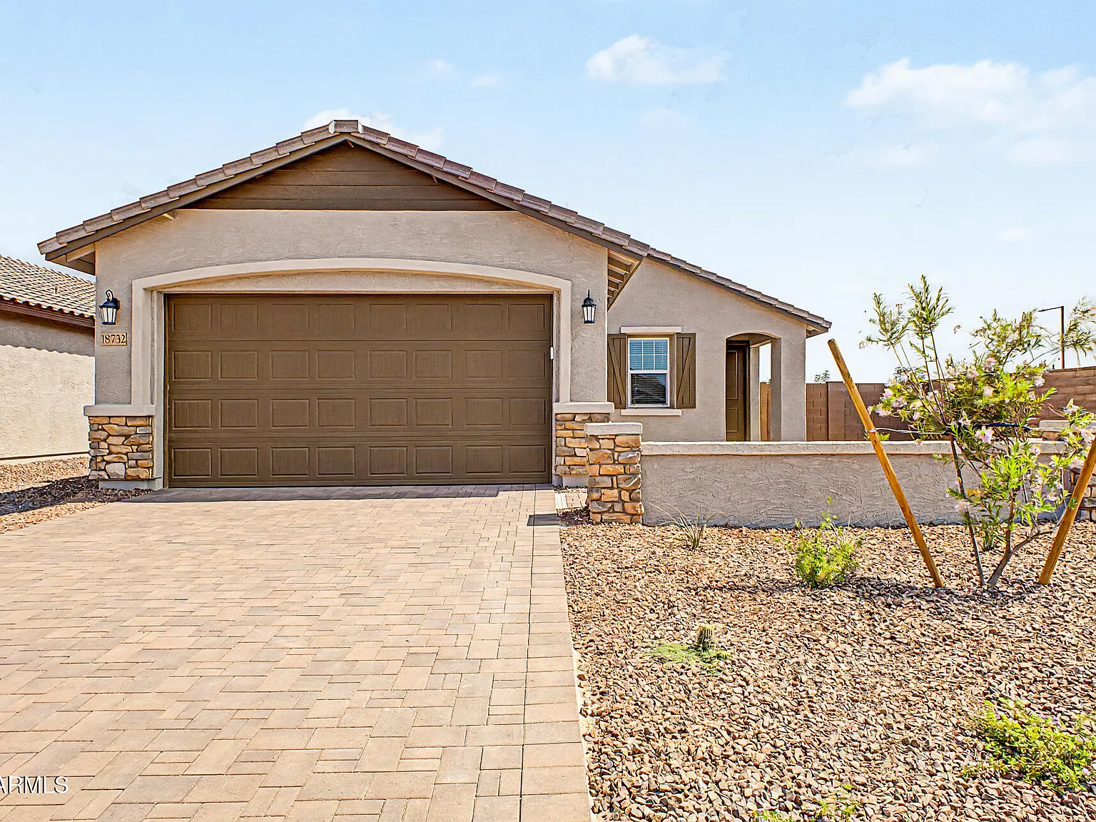 3 bed, 2.0 bath, 1232 sqft, $2,350 — Photo 1
