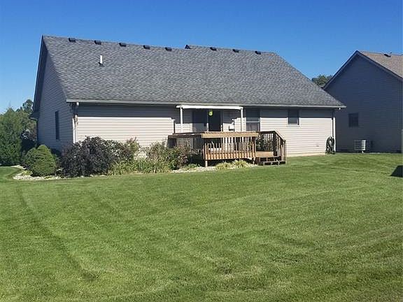 2nd image of 3935 Ian Dr