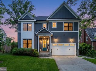 414 N Monroe St, Arlington, VA 22201