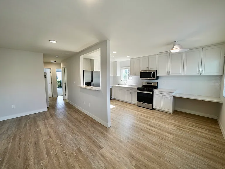 16681 Green Ln #3 — Photo 1