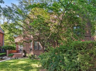 54 Ingram St, Forest Hills, NY 11375