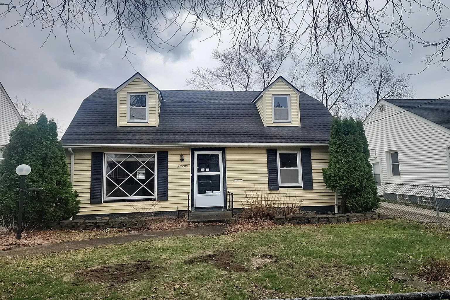 16206 Cloverside Ave photo 1