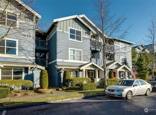 1652 25th Pl NE UNIT 303, Issaquah, WA