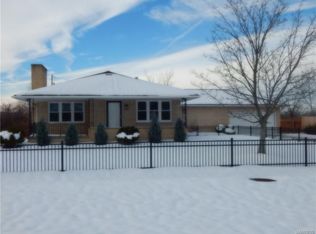 108 Gregory Pl, Grand Island, NY 14072