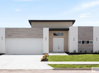 6830 Diamond Cove Dr, Brownsville, TX 78526