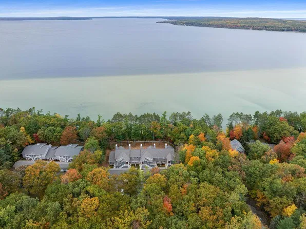 7812 W M 68, Indian River, MI 49749
