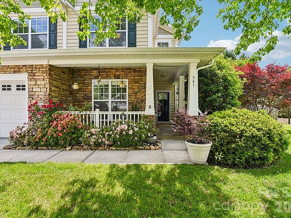 3rd image of 541 Marblewood Ct