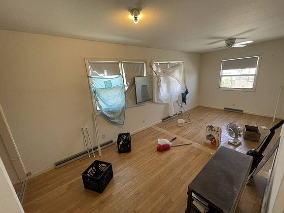 5th image of 395 Ash St #A
