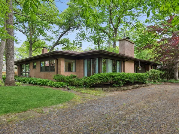 1606 Roncevalles Ave, Rockford, IL 61107