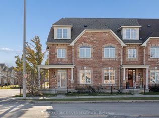 131 Kenneth Hobbs Ave, Whitby, ON L1R 0E3