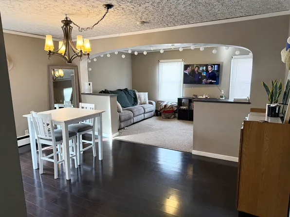 2907 McKoon Ave #2, Niagara Falls, NY 14305
