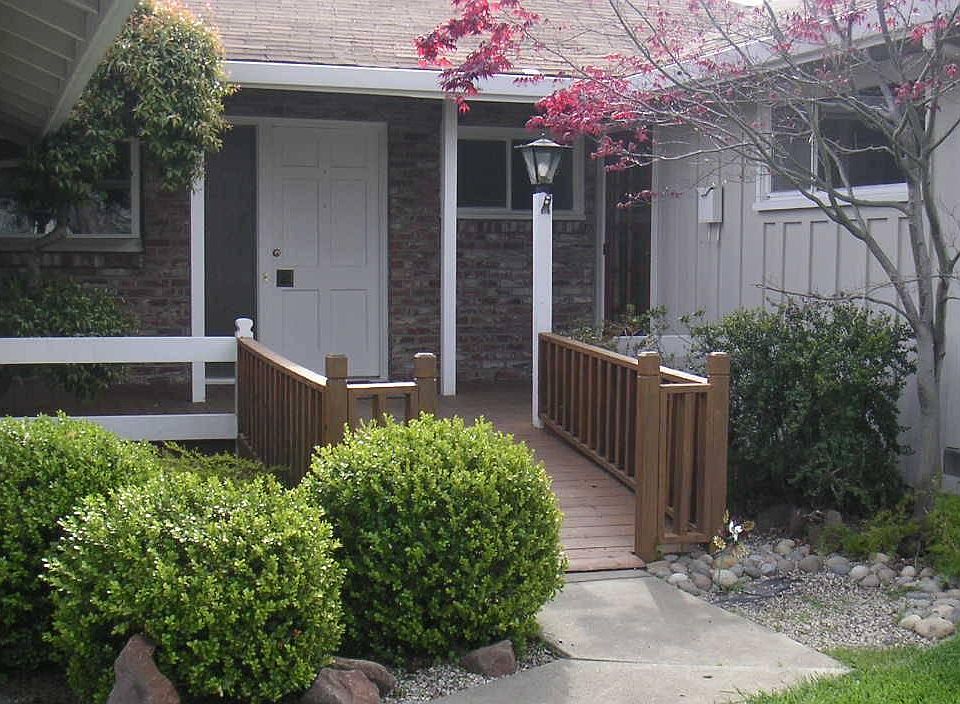 1st image of 361 Lowell Dr