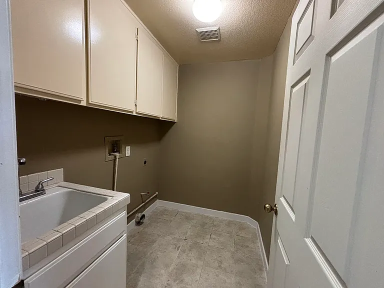 5530 Elderberry Ln — Photo 44