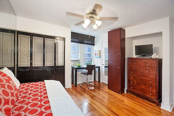 Sold by Keller Williams NYC | media 11