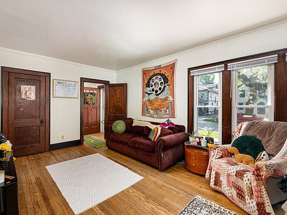 5th image of 711 Granger Ave