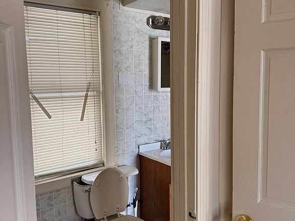 5th image of 93 Fairfax Rd