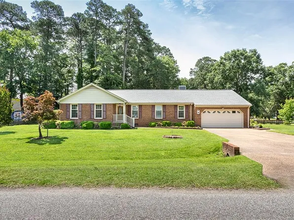 214 Fielding Lewis Dr, Yorktown, VA 23692