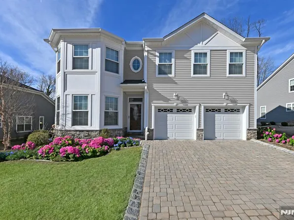 23 Arden Pl, Hillsdale, NJ 07642