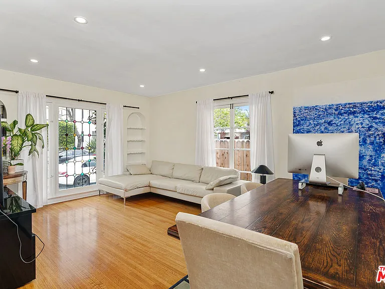 8472 Oakwood Ave — Photo 6