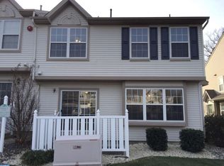 2102 Beacon Hill Dr, Sicklerville, NJ 08081