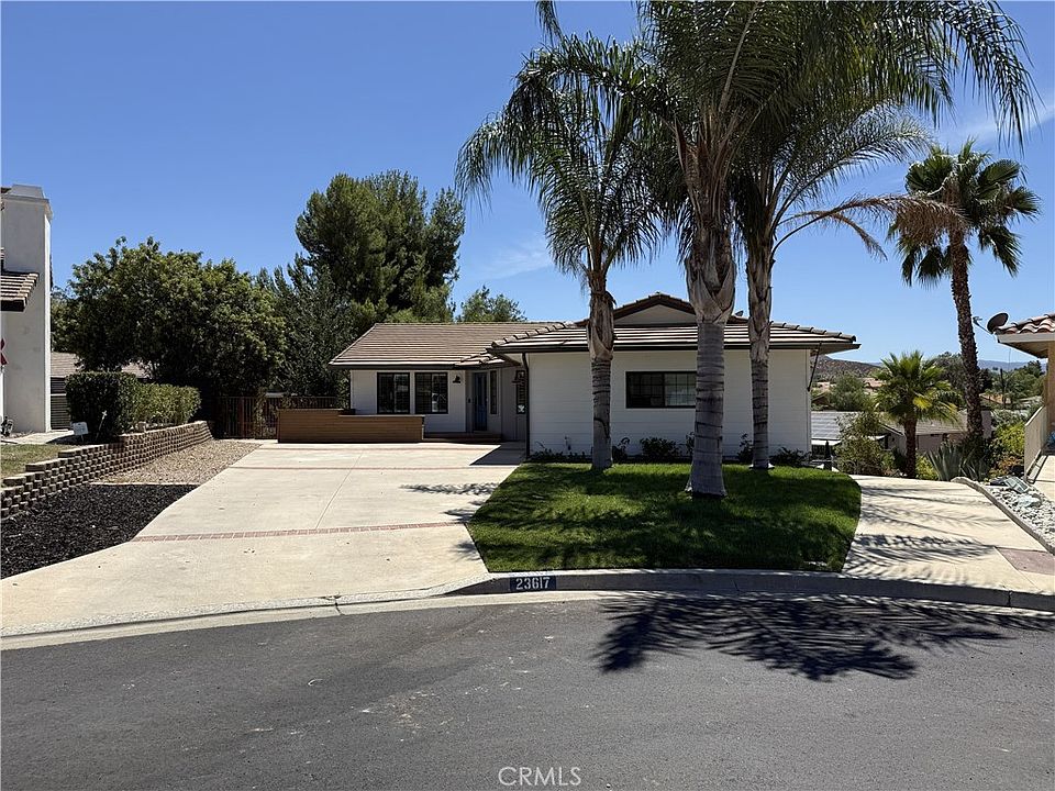 1st image of 23617 Big Butte Dr