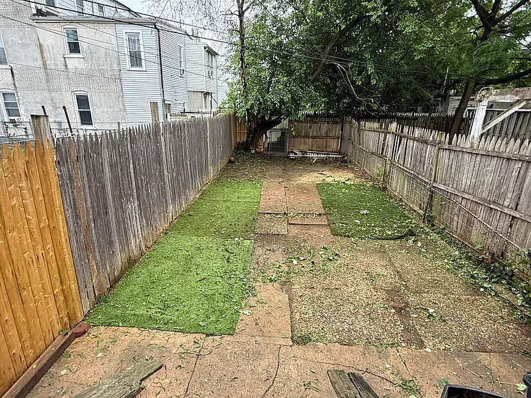 392 W Greenleaf St — Photo 12
