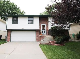3711 Chapel Hills Ln, Lincoln, NE 68507