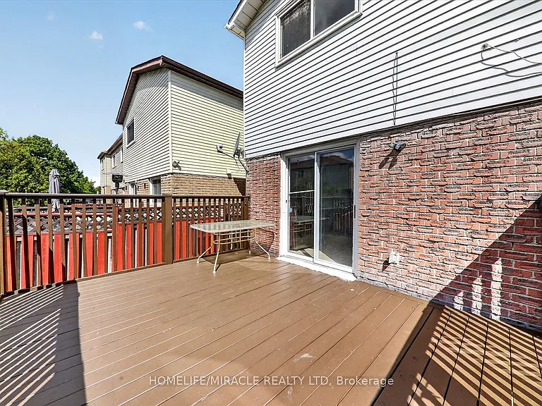 88 Reed Dr — Photo 39