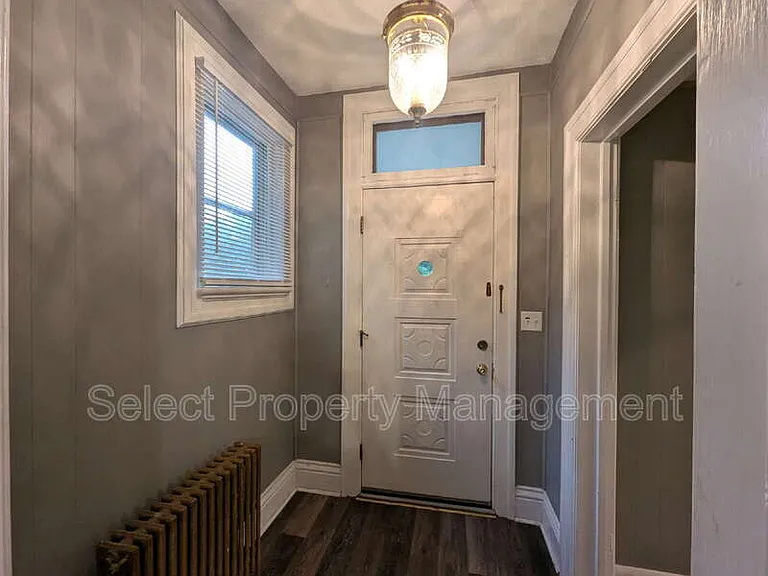 333 W Suttenfield St #1 — Photo 3