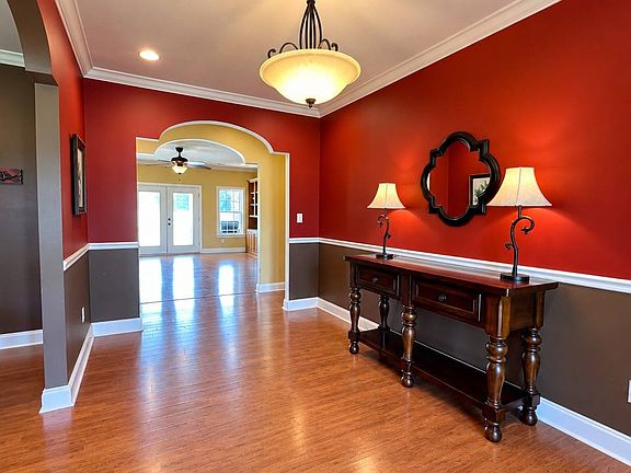 4th image of 115 Gillon Cir