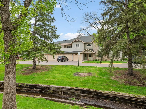 9805 Palm St NW APT 201, Coon Rapids, MN 55433