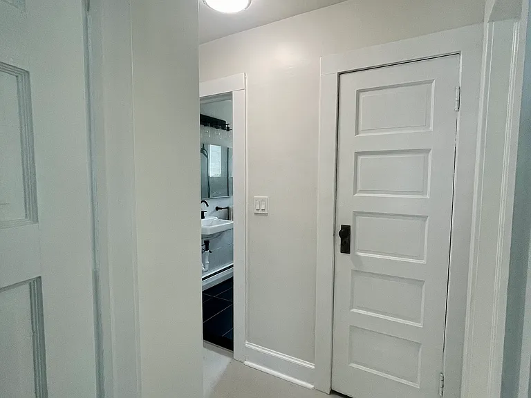 6 Washington Ave — Photo 23