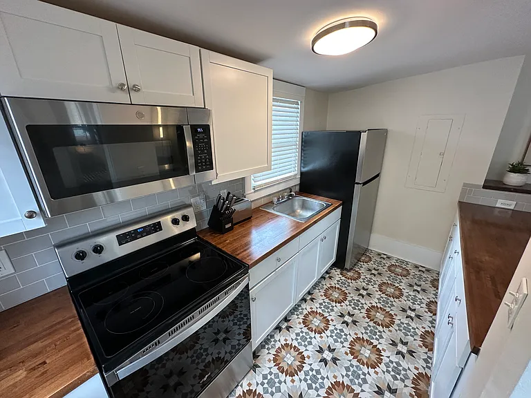 303 W Park Ave #C — Photo 11
