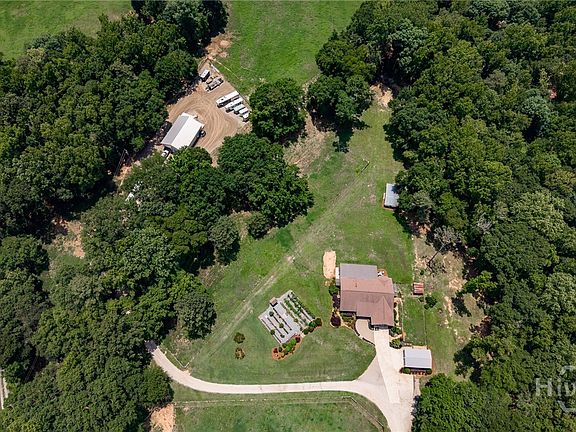 3rd image of 1111 Hale Road