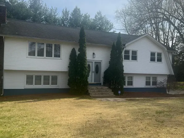 55 Leverich Dr, East Hartford, CT 06108