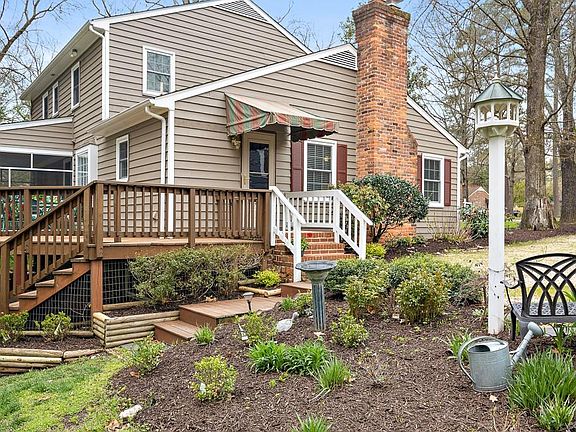 5th image of 5600 Buxton Ct