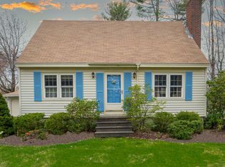 64 Barrows Dr, Topsham, ME 04086