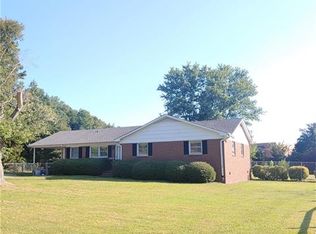 8726 Williamsburg Cres, Charlotte, NC 28216