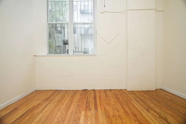 Rented by Nooklyn NYC LLC | media 56
