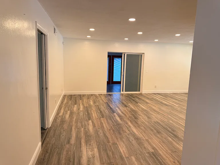 2505 Forest Pkwy S — Photo 6