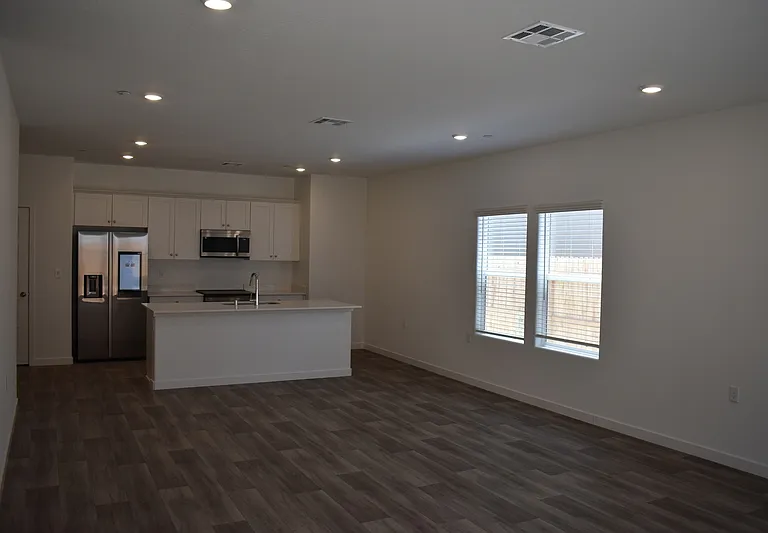 4481 N San Miguel Ave — Photo 9