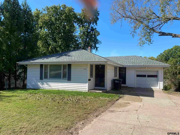 1006 N 76th St, Omaha, NE 68114