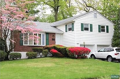 1st image of 522 Hensler Ln