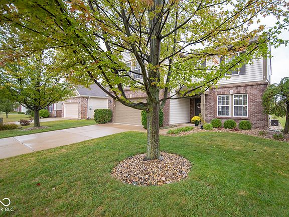 3rd image of 8190 Crumwell Dr