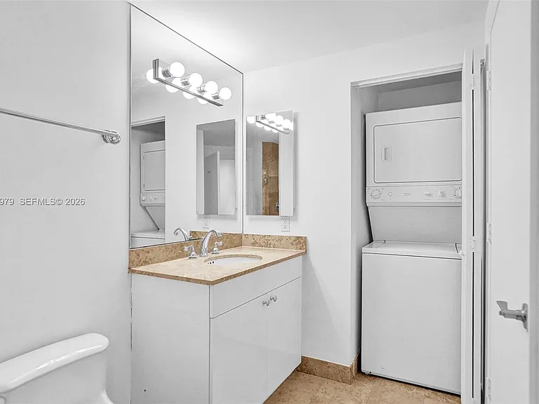 4775 Collins Ave #3007 — Photo 40