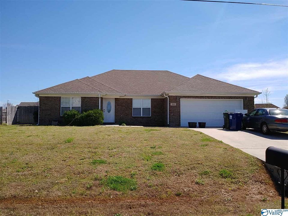 1st image of 311 Ravens Crest Dr