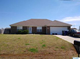 311 Ravens Crest Dr, New Market, AL 35761